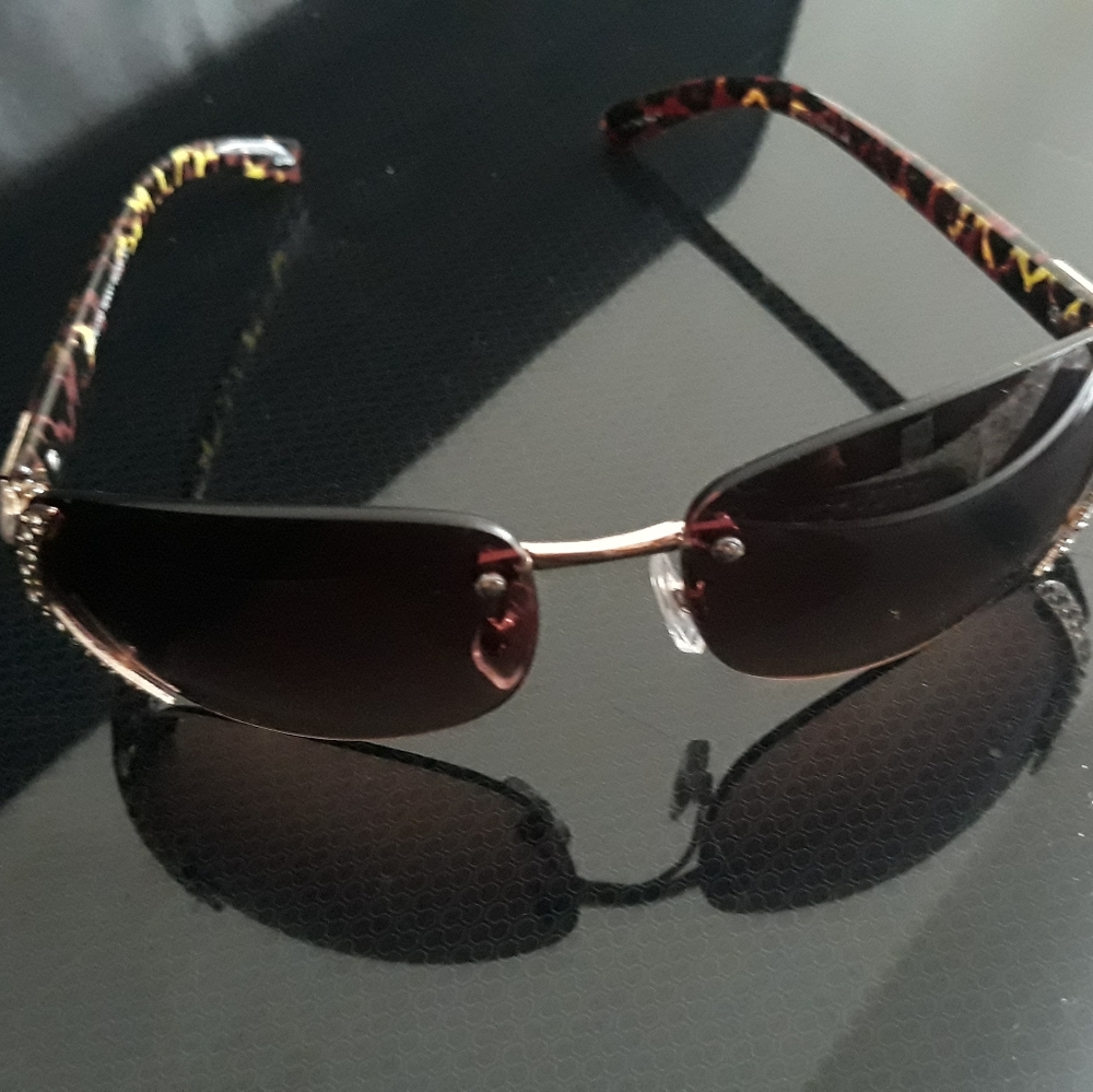 Relic Sunwear "Penny" Studded Tortoise Frame Sunglasses - Ombre Lens Sunnies - Picture 10 of 13